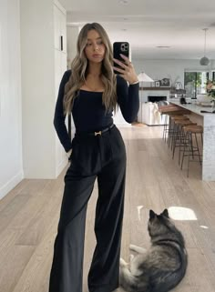 Tech Ceo Style, Bodysuit Business Casual, Press Event Outfit, Female Professional Outfits, Neutral Elegant Outfit, Business Casual Outfits For Women Summer Jeans, Marketing Outfits For Women Professional, Womens Business Professional Outfits, Professional Headshot Outfit