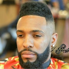 Tapered Haircut Black, Blowout Haircut, Fade Haircut Styles, Afro Fade, Fresh Cuts, Beard Haircut, Fashionable Men