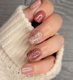 November Nails Dip Powder, November Nails Fall Dip, Fall Gel Nails Ideas Autumn 2024, Autumn Wedding Nails, Neutral Dip Powder Nails, November Nail Art Fall, Autumn Nails Dip Powder, Fall Birthday Nails, Dip Powder Nails At Home