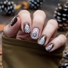 Simple Fall Nails, Brown Nails, Fall Looks, Pine Cones, Short Nails