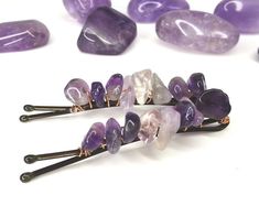 Amethyst Accessories, Crystal Jewelry Ideas, Amethyst Hair, Hair Jewerly, Clip Wedding Hair, Healing Nature, Gemstone Hair