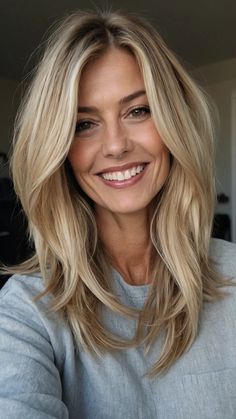 Elevate Your Style with These Long Mom Haircuts - Inspire Inlet Long Bob Haircuts For Thick Hair Layered Lob, Side Bangs Lob Haircut, Long Bob Hairstyles For Straight Hair, Long Bangs With Side Part, Easy To Style Long Haircuts, Lob Haircut Side Part Straight, Round Face Haircuts Blonde, Long Straight Hairstyles Side Part, Blond Medium Length Hair With Layers