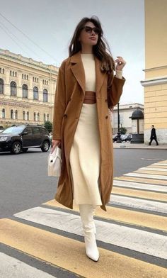 Stile Hijab, Skandinavian Fashion, Stylish Winter Outfits, Beige Outfit, Casual Outfit Inspiration, Sweater Dress Women, Business Casual Outfits, Mode Inspiration, Winter Fashion Outfits