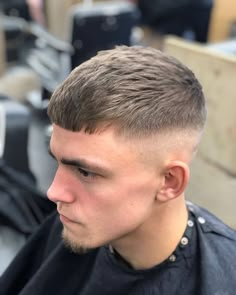 Crew Cut Haircut, Men Fade Haircut Short, Crop Hair, Mens Hairstyles Thick Hair, Cool Mens Haircuts, Men Hair Color, Faded Hair