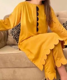 One Colour Dress Design, Cutwork Dress, Simple Dress Casual, Pakistani Women Dresses, Model Pics, Kurti Designs Latest