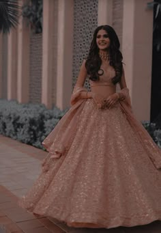 Aesthetic Indian Wedding Dress, Lengha For Prom, Prom Lehengas, Indian Wedding Outfits Aesthetic, Prom Lengha, Aesthetic Lengha, Lehenga Prom, Aesthetic Indian Outfit, Party Lengha