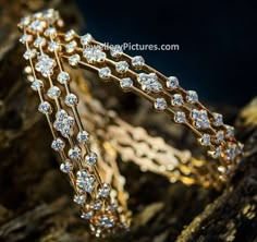 Jewerly Bracelets, Avon Vintage, Avon Products, Diamond Jewelry Designs, Gold Bracelets, Bangle Designs