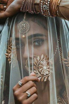 Henna Tattoos, Wedding Bridal Jewellery, Indian Aesthetic, Arabian Nights, Indian Outfit, Indian Clothes, Desi Fashion, South Asian, Indian Bridal