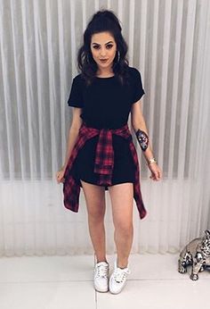 Dicas de Looks - Dicas de Looks, looks femininos, verão tumblr, Converse Outfits, Fiesta Outfit, Hipster Outfits, Trendy Swimwear, Tumblr Outfits, Most Beautiful Dresses, Edgy Outfits, Girly Outfits, Grunge Outfits