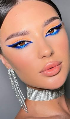 Winter Makeup, Trendy Makeup, Blue Eyeshadow, Make Up Inspo