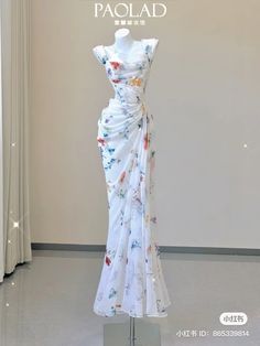 Fishtail Prom Dress, Creating A Vision, Hot Prom Dress, Floral Evening Dresses, Drape Maxi Dress, White Maxi Dress, Floral Gown, Enchanted Garden, Black Prom Dresses