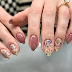 PRICES MAY VARY. 【High-Quality Press on Nails Stiletto】:Our YEFIUO press on nails are thickened acrylic glossy fake nails with designs. Not only is it comparable to a nail salon, but it can also be done at home. Not only does it save you time and money, it also ensures that your nails will never break or split! 【DIY Nail Art That Wow】: With French designs,salon dip,acrylic nails,gel manicures,glue on nails,press ons manicures and more,YEFIUO has got you covered in the fashion colors,shapes,lengt Nail Art Halloween, Subtle Ombre, Short Fake Nails, Short Almond, Fake Nails With Glue, Thanksgiving Nails, Nail Forms, Fall Nail Art, Brown Nails