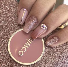 Engagement Nails Designs Classy, Rose Gold Nail Art Designs, Bridal Nail Art Indian Pink, Blush Pink Nails Wedding, Indian Wedding Nail Art Designs, Glitter Nails With Rhinestones, Nude Bling Nails, Bridal Nails Wedding Indian