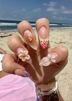 #nails #nailart #nailsofinstagram Frangipani Nails, Euro Nails, Summer Design Nails, Gel X Nail Art, White Nails Art, Paznokcie Hello Kitty, Bee Nails, Kutek Disney, Nagel Tips