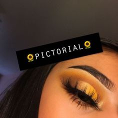 Yellow Eyeshadow Looks, Maquillaje Cut Crease, Eyeshadow Yellow, Sparkle Eyeshadow, Under Eye Makeup, Yellow Makeup, Yellow Eyeshadow, Makeup Eye Looks, Makeup On Fleek