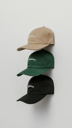 Fall Streetwear 2023, Apparel Photography Ideas, Photo Product Ideas Fashion, Cap Photography, Streetwear Photoshoot, T-shirt Photography, Sneaker Culture, Trendy Hat, Music And Art