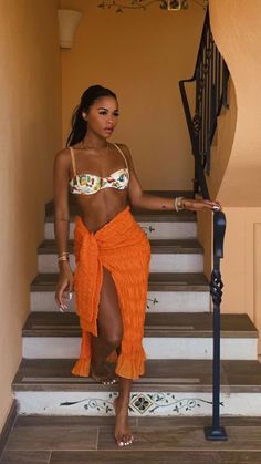 Holiday Fits Aesthetic, Afronation Outfits, Tulum Outfits Ideas, Beach Style Outfit, Jamaica Outfits, Holiday Fits, Vacation Fits, Female Outfits