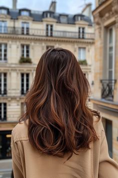 If you're a brunette and looking for some hair color inspiration, we've just published over 30 dark brown hair color ideas on our blog. You'll find everything from rich mocha tones to dark bases with fiery copper balayage to sultry dark brown hair with auburn highlights. Check out these stunning color ideas now! Brown Hair With Tint Of Red, Brown Red Hair Color With Highlights, Dark Brunette With Copper Highlights, Fall Hair Color For Brunettes Copper, Hair Brown Color Ideas, Auburn Hair Highlights On Brown Hair, Dark Brown Hair Copper Balayage, Brown Hair Auburn Balayage, Julie Roberts Hair