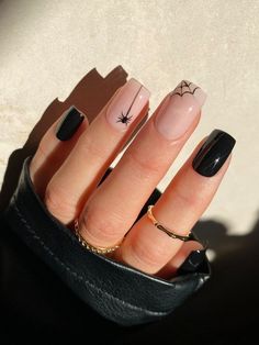 Fun Halloween Nails, Black And White Nail, Halloween Acrylic Nails, Cute Halloween Nails, Thanksgiving Nails, White Nail