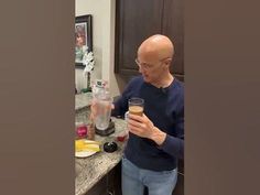 Drink 1 Cup in the Morning and Your Body Will Love You! Dr. Mandell - YouTube Detox Morning Drink, Dr Mandell, Health Video, Morning Drinks, Health Drink, Natural Health Remedies, Alternative Health, Health Info, Natural Treatments