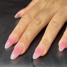 Nail Aura Art, Short Coffin Aura Nails, Oval Aura Nails, Soft Aura Nails, Natural Aura Nails, Blush Aura Nails, Simple Aura Nails, French Aura Nails, Aura Nails Summer 2024