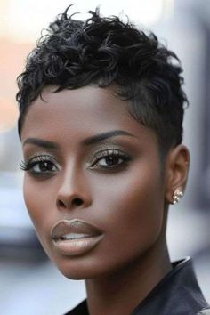 Transform your fine, thin hair with these 29 gorgeous hairstyles. #HairstyleInspiration #FineHairSolutions #ThinHairTips Hairstyles For Short Relaxed Hair Black, Short Pixie Cuts For Black Women, Pixie Pin Curls, Sassy Pixie Haircut, Side Shave Design, One Side Shaved Hairstyles, Ebony Hairstyles, 4b Hairstyles, Black Pixie Haircut