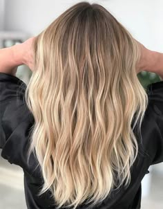 Balyage Long Hair, Balayage Blonde, Balayage Ombre, Blonde Hair Inspiration, Balayage Hair Blonde, Blonde Hair Looks, Hair Shades, Brown Blonde Hair