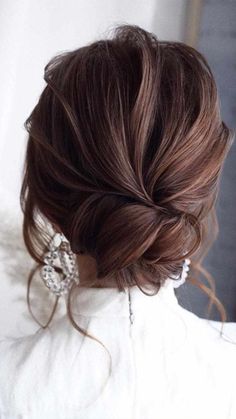 Sanggul Modern, Messy Updo, Curly Hair Updo, Prom Hairstyles For Long Hair, בר מצווה, Wedding Hair Inspiration, Low Bun, Bridal Updo