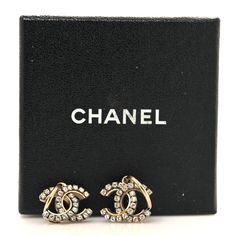 This is an authentic pair of CHANEL Metal Crystal Studded CC Hoop Drop Earrings Gold. These stunning hoop style earrings are in a gold with a dangling gold Chanel CC logo encrusted with crystals. Hoop Drop Earrings, Drop Earrings Gold, Gold Chanel, Cc Logo, Gold Drop Earrings, Style Earrings, Earrings Gold, Gold Earrings, Hoop Earrings