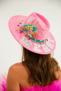 MERRY PINK RANCHER HAT HAT Judith March Rancher Hats, Coastal Boutique, Pink Malibu, Flowers And Feathers, Hat Art, Christmas Products, Yellow Feathers, Snowman Hat, Pink Felt