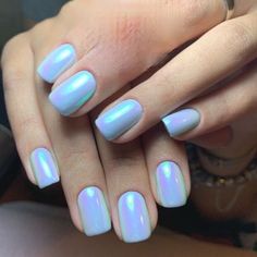 Dip Powder Nails Ombre Chrome, Chrome Dip Powder Nails Blue, Blue Sparkle Gel Nails, Dip Nail Ideas Chrome, Light Blue Chrome Nails Short, Blue Nails With Chrome Powder, Light Blue Chrome Acrylic Nails, Irridescent Nails Blue, Blue Opalescent Nails