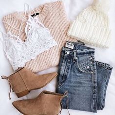 White Lace Bralette, Fashion Sweaters, Trendy Swimwear, Summer Work Outfits, Outfit Trends, Oversized Knitted Sweaters, Winter Mode, Work Outfits Women, Outfit Goals