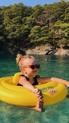 Cute Little Kids Aesthetic, Baby Fever Pictures, Funny Kids Pictures, Baby At The Beach, Crunchy Baby, Kids Goals, Wanting A Baby, Dream Family, Future Mom