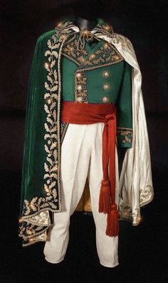 Kings Attire, Royal Attire Men, Fairy Tale Outfits Men, Russian Formal Wear Men, Napoleonic Era Fashion, Prince Fashion, Prince Uniform, Royal Clothing Men, Green Royal Outfits Male