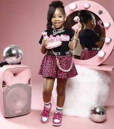 Barbie Photo Shoot Ideas, Threenager Photoshoot Ideas, 3 Year Birthday Photoshoot, Kids Studio Photoshoot Ideas, Birthday Photoshoot Kids, 9th Birthday Photoshoot Ideas, Barbie Outfits For Kids Birthday, 4th Birthday Photoshoot Ideas, 5th Birthday Photoshoot