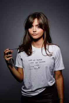 Christina Ricci- thought it was Jenna Coleman Layers Fringe, Bangs For Round Face, Straight Hair Cuts, Long Bangs, Fringe Hairstyles, Christina Ricci, Long Layered Hair, Long Straight Hair