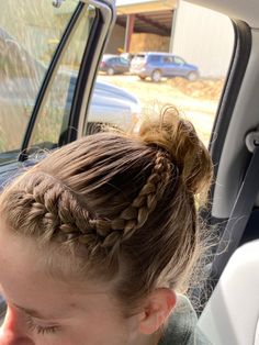 Pole Vault Hairstyles, Super Hero Hairstyles, Badminton Hairstyle, Hairstyles For Dance Competition, Figure Skating Hairstyles, Dance Hairstyles Competition, Equestrian Hairstyles, Athletic Braids, Competition Hairstyles