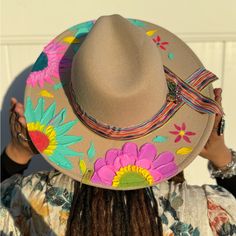 Hand Painted Hat By Boho Sun Creations One Of A Kind Adorned In Hand Painted Flowers Wearable Art Measures Approximately 15x15x5 3.5”Brim Sealed For Water Protection But Not Water Proof ( Do Not Drench Ex: Rainstorm Etc.) Has An Adjustable Strap Price Is Firm. Please No Low Offers Multicolor Curved Brim Fedora For Kentucky Derby, Bohemian Multicolor Fedora For Spring, Bohemian Multicolor Hat Bands For Spring, Handmade Multicolor Fedora For Spring, Straw Hat Crafts, Girl Baseball Cap, Hat Bar, Hat Art, Summer Hats Beach