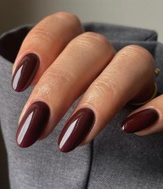 Old Money Winter Nail Ideas You’ll Absolutely Love  - By Lisa Fonde Dark Brown Nails, Embrace Your Dark Side, Shiny Nails Designs, Color For Nails, 2024 Nails, Cherry Nails