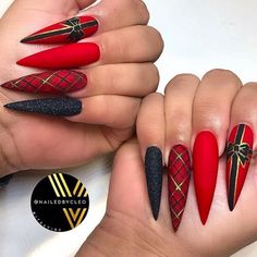 Christmas Present Nails, Tree Themes, Plaid Nails, Joy Christmas