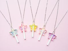 A cute star shaped lollipop necklace ♡ Choose between 5 different colors Necklace chain is 17.5" (45cm), plus an additional 2" (5cm) chain to adjust Lollipop measures at about 4cm Kawaii Lollipop, Lollipop Necklace, Star Lollipops, Fake Candy, Necklace Fairy, Candy Necklace, Cute Stars, Kawaii Aesthetic, Soft Girl