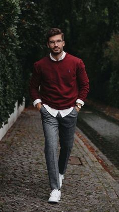 Men Pose, Mens Business Casual, Sweater Outfits Men, Business Clothing, Mens Smart Casual Outfits, Dressing Ideas