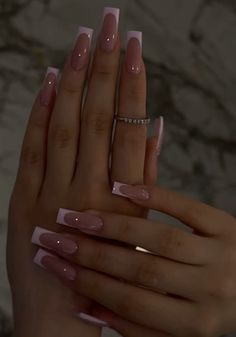 Gel French Nails, Light Pink French Tip, Light Pink French, Glue On Nails Short, Nails Short Coffin, Pink Tip Nails, Pink French Tip, Nails Press Ons, Nails Short Square