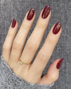 Fun February Nails, Nail Art Merah Simple, Fall Wedding Nails For Bride Burgundy, Cranberry Nails Fall, Mum Nails, Jade Nails, Montana Wedding, Thanksgiving Nails