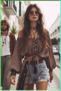 Locs Aesthetic, Looks Hippie, Look Hippie Chic, Boho Street Style, Festival Mode, Stile Boho Chic, Look Boho Chic, Estilo Hippy, Mode Hippie