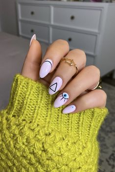 Geometric Pink Evil Eye Nails | Triangle Nail Art | Nail Design | Evil Eye Nail Art | UV Gel Manicure | Hard Gel Nails | Nail Art Trends Pink Evil Eye Nails, Trending Nail Art, Pink Evil Eye, Nails Grunge, Trends Nails, Evil Eye Nails, Eye Nail Art, Geometric Nail Art, Eye Nails