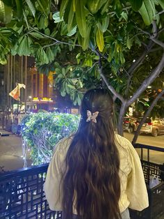 Long Hair Profile Picture, Best Friend Profile, Hair Profile Picture, Long Hair Pics, Friend Profile, Faces Photography, Bear Drawings, Shot Hair, Hair Pics