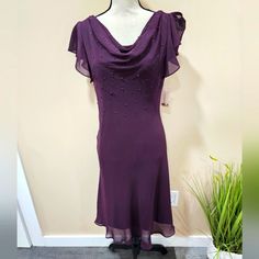 Brand New With Tag Dress Barn Purple Chiffon Cocktail Evening Holiday Dress , Size 10 . Purple Fitted Chiffon Dress For Formal Occasions, Purple Fitted Chiffon Formal Dress, Formal Fitted Purple Chiffon Dress, Purple Fitted Chiffon Evening Dress, Elegant Fitted Chiffon Dress With Short Sleeves, Flowy Purple Elegant Dress, Elegant Flowy Purple Dress, Fitted Purple Chiffon Dress, Elegant Purple Chiffon Dress