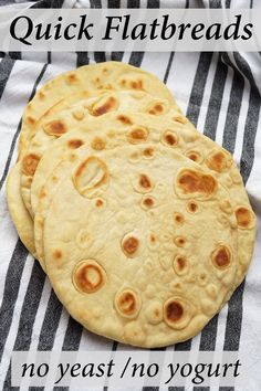 stack of flatbreads on a black and white striped cloth Naan Bread Recipe No Yogurt, Quick Flatbread, Easy Flatbread Recipes, Easy Flatbread, Recipes With Naan Bread, No Yeast Bread, Flatbread Recipe, Artisan Bread Recipes, Flatbread Recipes