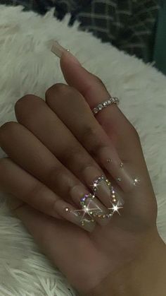 Heart Nails Design With Rhinestones, Acrylic Nails Heart Gems, Simple Bling Nails Rhinestones, Nail Rhinestone Ideas, Nail Idea With Gems, Rhinestone Nails Designs Simple, Simple Nail Ideas With Rhinestones, Nail Ideas French Tip With Gems, Heart Gems Nails